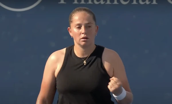 Ostapenko Indianvelsas «WTA 1000» dubultspēļu sacensībās iekļūst otrajā kārtā
