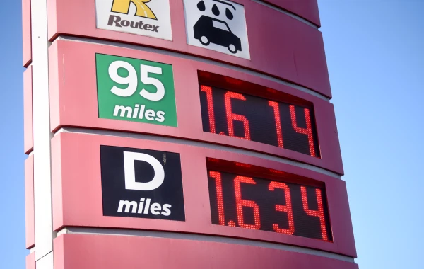 Pasažieru pārvadātāji aicina meklēt ātrus risinājumus Tuvo Austrumu konflikta radītajam degvielas cenu pieaugumam