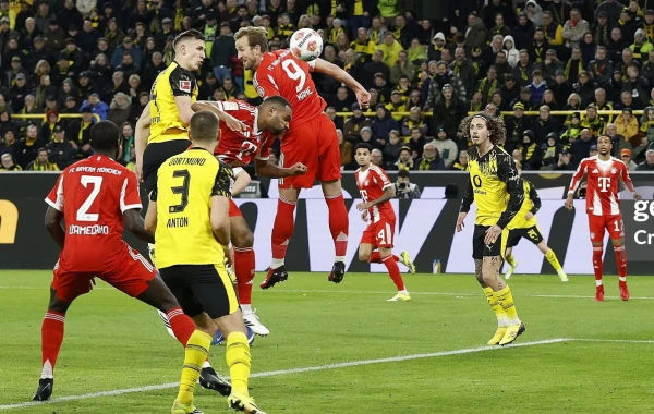 «Bayern» Vācijas futbola klasikā uzvar «Borussia» un nostiprinās vadībā