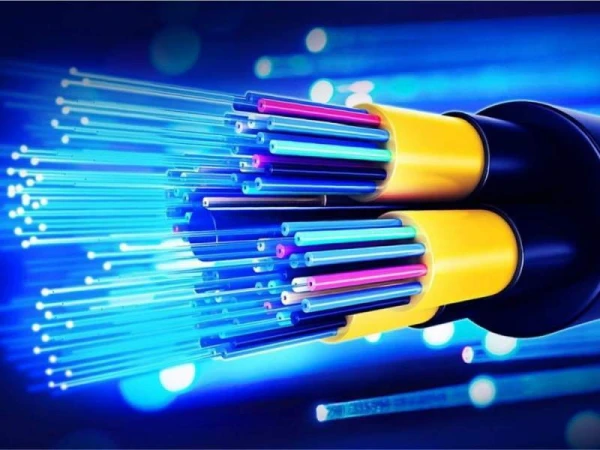 Laikraksts: Krievija palielinājusi optiskās šķiedras iepirkumus Ķīnā