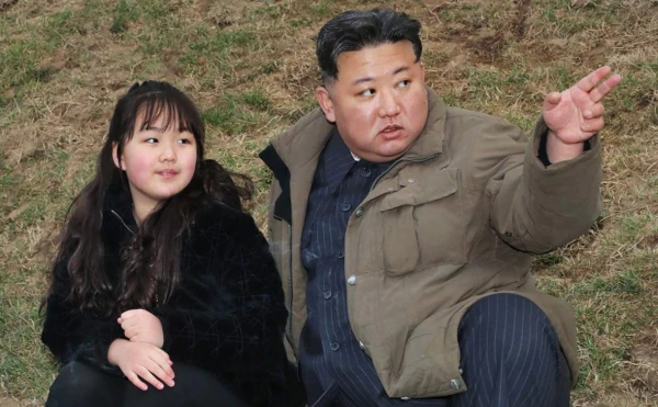 Kims Čenuns 13 gadus veco meitu iecēlis par Ziemeļkorejas kodolspēku kuratori