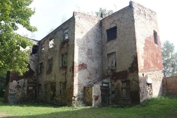 Policija Rīgā šoziem ir nosūtījusi 115 brīdinājumus namīpašniekiem ar aicinājumu sakopt īpašumus