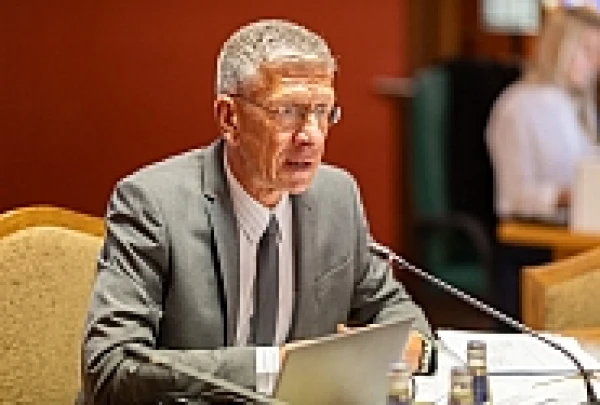 Saeimas preses dienesta foto