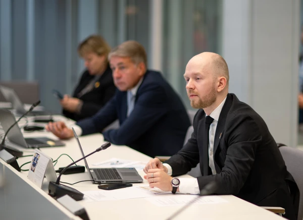 Saeimas preses dienesta foto