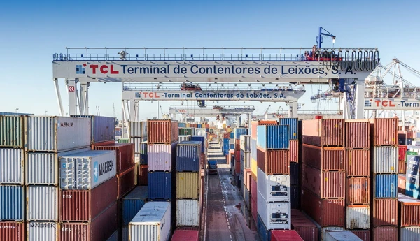 Decembrī nedaudz sarucis Portugāles ārējās tirdzniecības deficīts