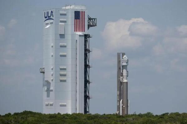 Ugunsgrēkā Rīgā gājis bojā cilvēks