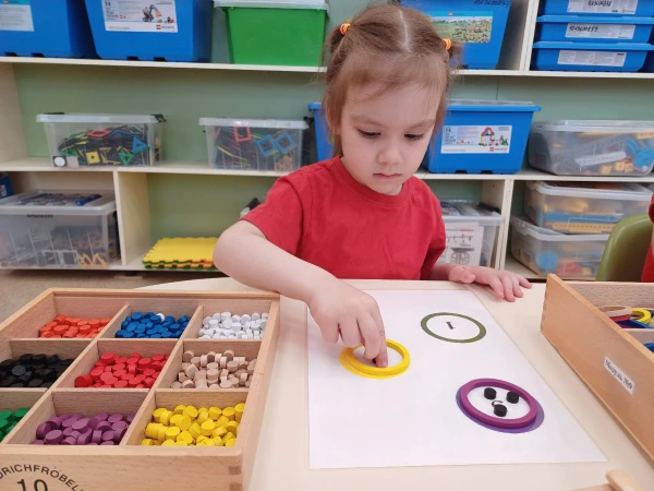 Parlaments konceptuāli atbalsta likumu grozījumus bērnu agrīnās attīstības atbalsta sistēmas ieviešanai