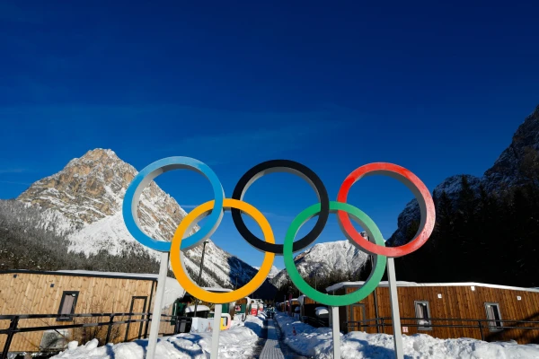 Olimpiskajā ciematā sabojātas desmitiem labierīcību telpu