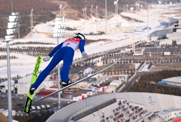 SOK apsver ziemas olimpisko spēļu pārcelšanu uz janvāri