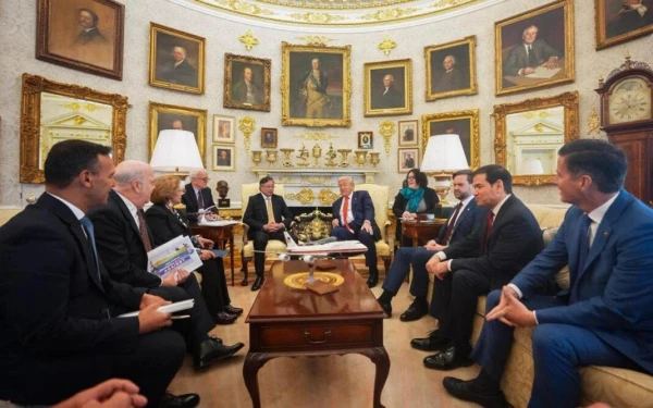 Tramps pozitīvi vērtē tikšanos ar Kolumbijas prezidentu