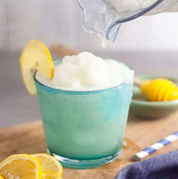 PVD nosūtījis atpakaļ uz Gruziju kravu ar gandrīz 46 000 limonādes pudeļu