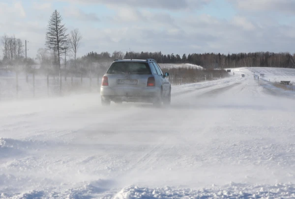 Preiļu apkārtnē uz autoceļiem izveidojušies ļoti apgrūtināti braukšanas apstākļi