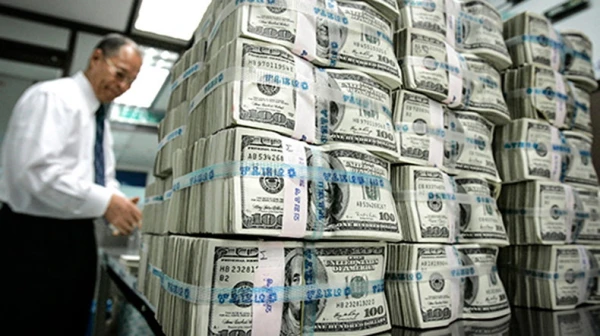 «Oxfam»: Miljardieru bagātība pasaulē pērn sasniegusi rekordu