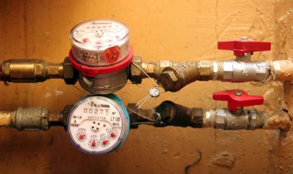 Ar rādījumu attālinātās nolasīšanas iekārtām aprīkoti jau vairāk nekā 1500 daudzdzīvokļu namu un privātmāju ūdens ievadskaitītāji