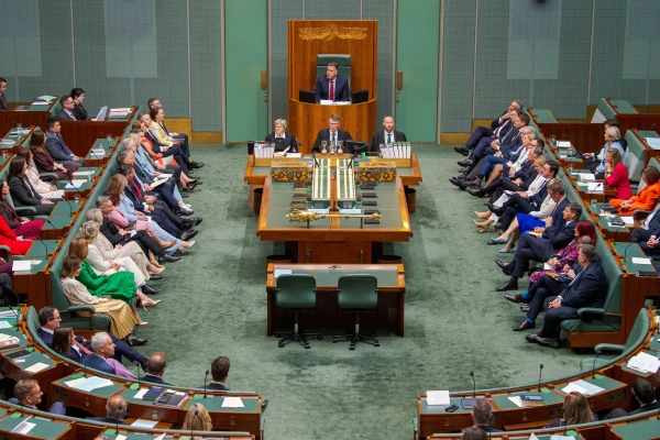 Austrālijas parlaments atsaukts no brīvdienām ieroču likumu pastiprināšanai