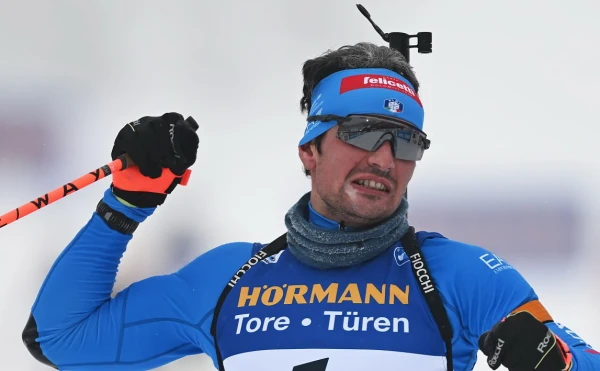 Pasaules kausa biatlonā posms noslēdzas ar iedzīšanu sievietēm un stafeti vīriešiem