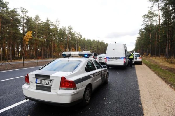Policija sniegotajās dienās fiksējusi jau 150 agresīvos braucējus