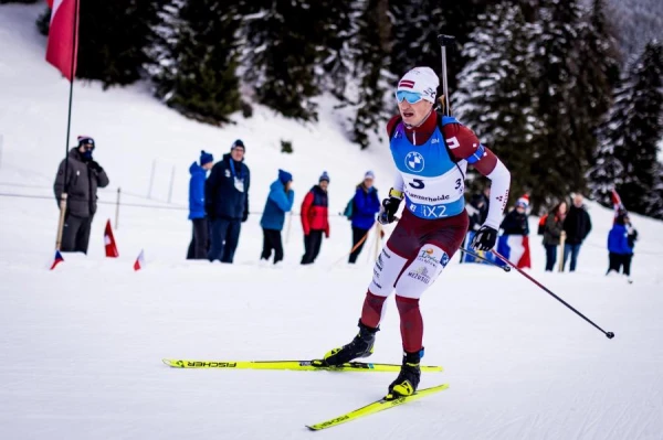 Latvijas olimpieši Oberhofā startē Pasaules kausā biatlonā