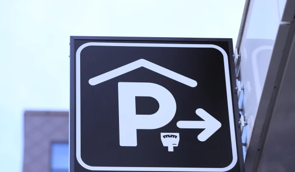 OCTA apdrošinātājiem šogad pieteikti 787 negadījumi publiskajās stāvvietās