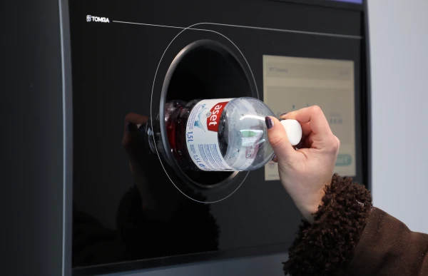 Aptauja: Latvijā 81% iedzīvotāju nodod visus izlietotos depozīta iepakojumus