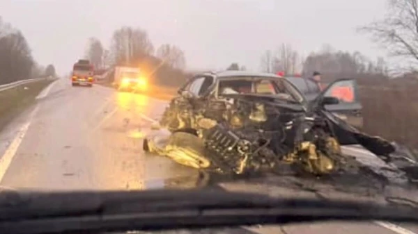 Avārijā uz Rēzeknes šosejas gājusi bojā nepilngadīga jauniete