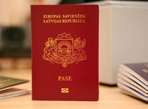 Latvijas pilsonībā uzņem vēl 39 personas