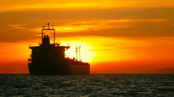 Kallasa: ES noteiks sankcijas vēl 40 Krievijas «ēnu flotes» kuģiem