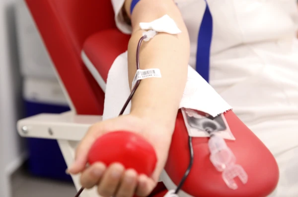 Pirmssvētku laikā VADC aicina palīdzēt atjaunot asins krājumus