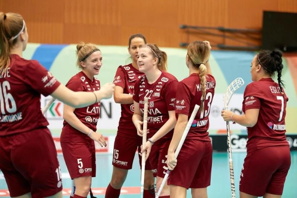 Latvijas florbolistes pasaules čempionātu noslēdz piektajā vietā