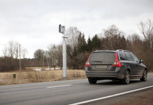 Policija sāks automatizētu lēmumu pieņemšanu par fotoradaru fiksētajiem pārkāpumiem