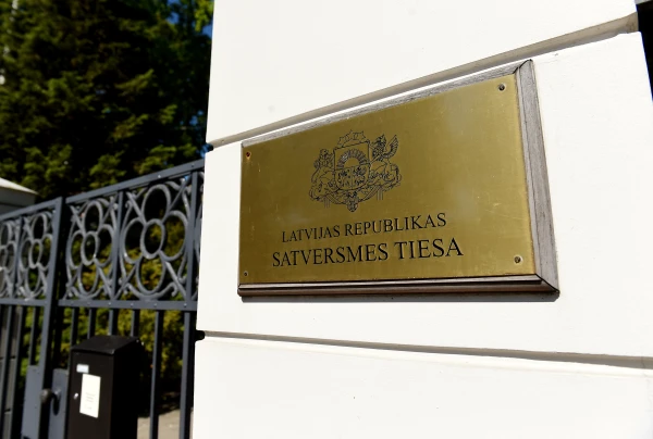 Iekšlietu darbinieku arodbiedrība gatavojas ST apstrīdēt izmaiņas izdienas pensiju regulējumā