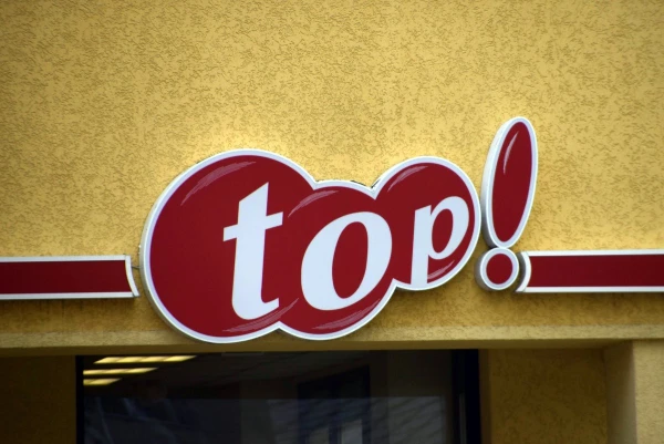 Alkoholisko dzērienu tirdzniecības ierobežojumu dēļ daļa «top!», «Aibe» un «LaTS» veikalu strādā saīsinātu darba laiku