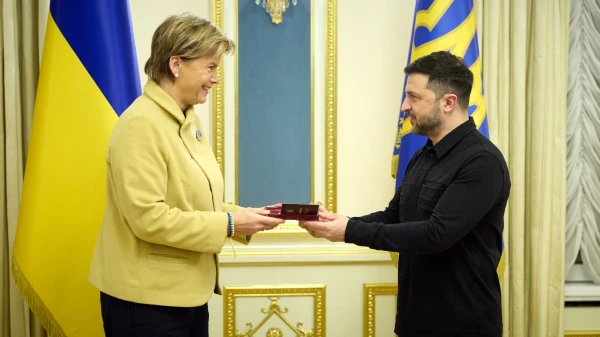 Zelenskis Bražei pasniedzis Ukrainas valsts ordenu