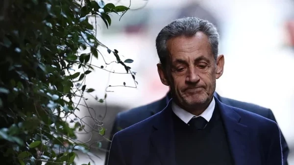 Francijas tiesa atstāj spēkā notiesājošo spriedumu Sarkozī par nelikumīgu kampaņas finansēšanu