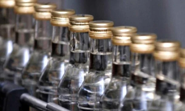 Spirta ražošana deviņos mēnešos Latvijā samazinājusies divas reizes