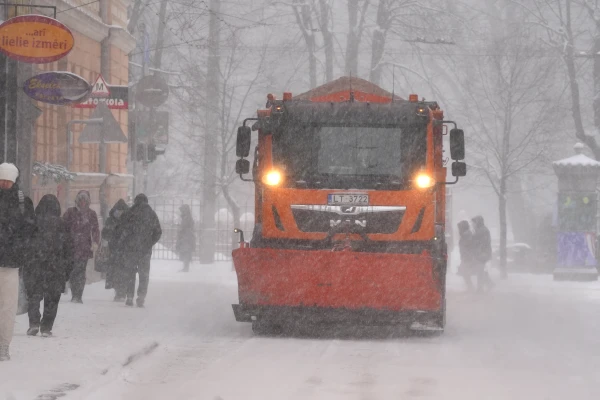Rīgas pašvaldība ielu un ietvju uzturēšanai šoziem atvēlējusi 24,4 miljonus eiro