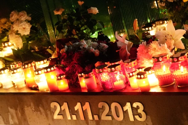 Rīgā piektdien pieminēs Zolitūdes traģēdijā bojāgājušos