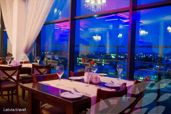 Latvijas tūrisma mītnēs viesu pavadīto nakšu skaits deviņos mēnešos pieaudzis par 6,7%