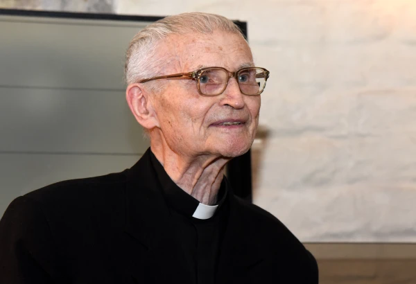 Atzīmēs katoļu kardināla Pujata 95. dzimšanas dienu