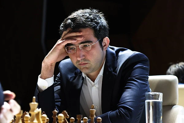 FIDE eksčempiona Kramņika rīcības izvērtēšanu nodod Ētikas komisijai