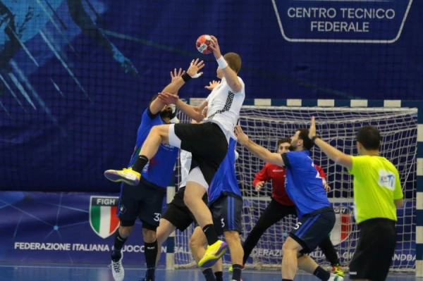 Krištopāns gūst divus vārtus «Melsungen» uzvarā trešajā EHF Eiropas līgas spēlē