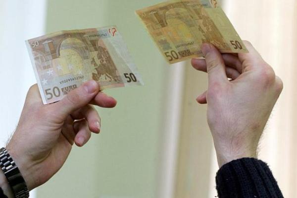 Centralizēto eksāmenu sesija pamatskolu un vidusskolu beidzējiem sāksies maijā, sertifikātus izsniegs pēc Jāņiem