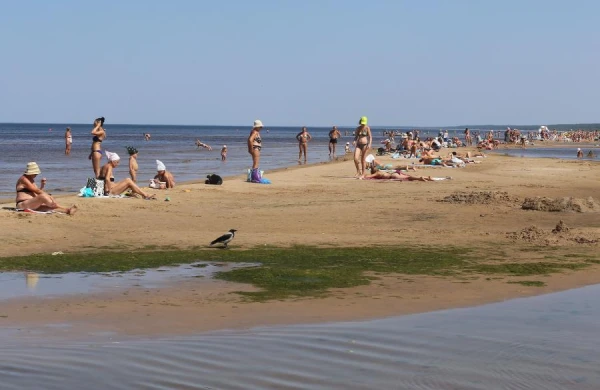 Svētdien gaidāms tikai īslaicīgs lietus, bet gaiss iesils līdz +27