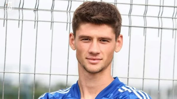 Spēle uz robežas, Kijevas «Dynamo» pieņēma prokrievisko rumāņu futbolistu