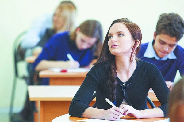 Premjere izteica neapmierinātību ar skolēnu sekmēm. Viņi uzreiz tika laboti