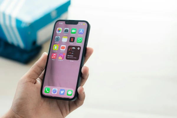 Cilvēki maksās! iPhone cenas paaugstinās divreiz