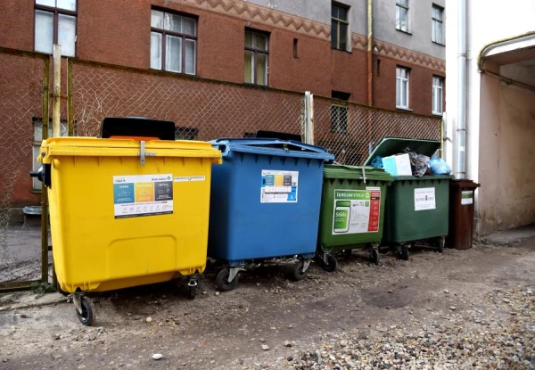 Sliktas ziņas – Rīgā pieaugs atkritumu izvešanas maksa. Labas ziņas – tikai par 1-2 procentiem