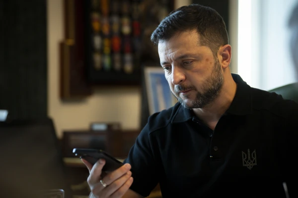 x.com/ZelenskyyUa