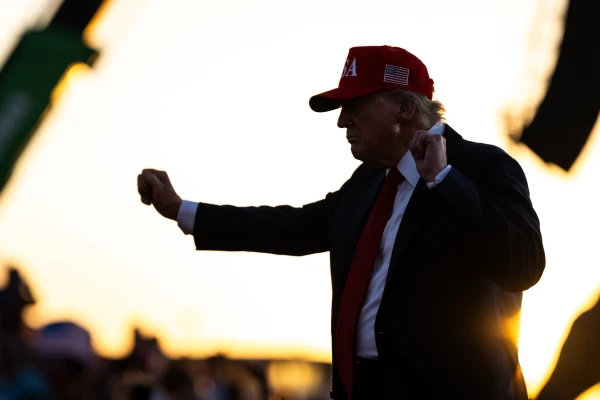 Tramps iesniedz vairāku miljardu dolāru prasību pret The New York Times