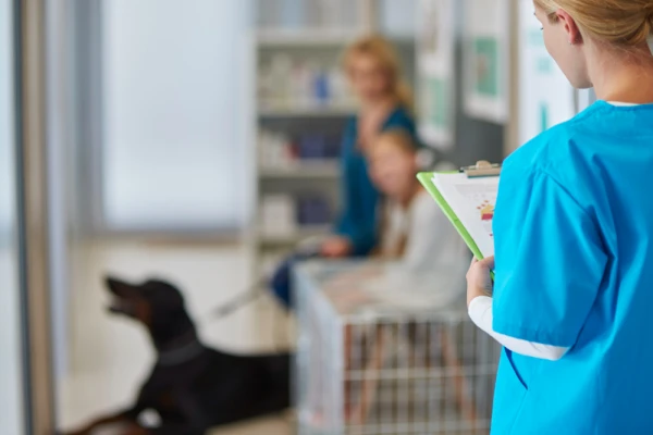 Zinātnieki satraukti par psihisko problēmu apmēriem starp veterinārārstiem Eiropā
